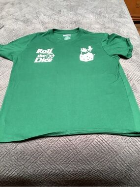 Monopoly Hasbro Green 'Roll the Dice' Mens Graphic Tee. 661